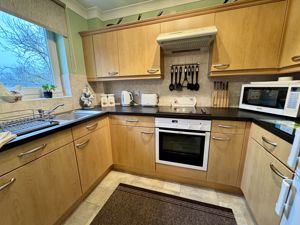 Kitchen- click for photo gallery